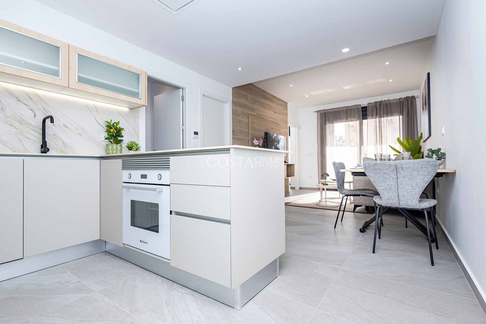 Neue Gebäude - Apartments -
Torrevieja
