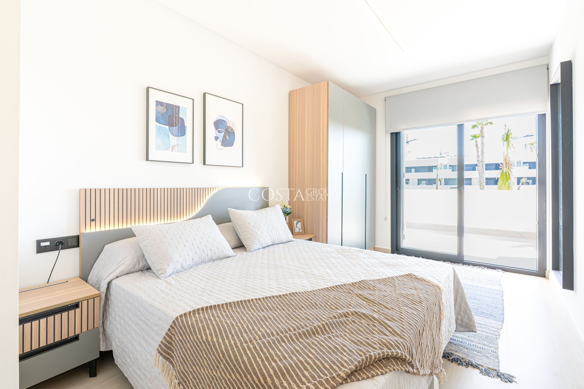 Neue Gebäude - Apartments -
Vera