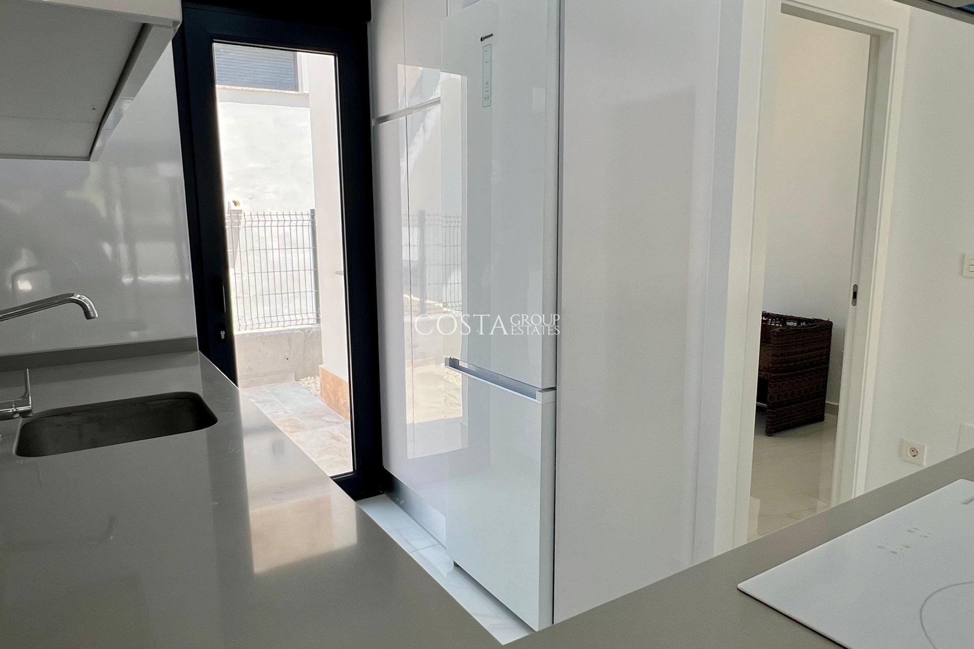 Neue Gebäude - detached -
Polop