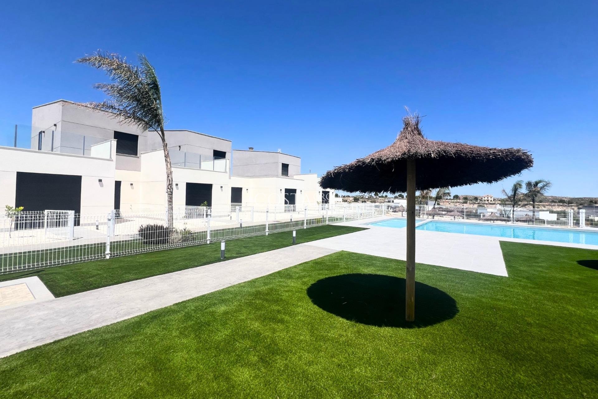 Neue Gebäude - House -
Banos y Mendigo - Altaona Golf