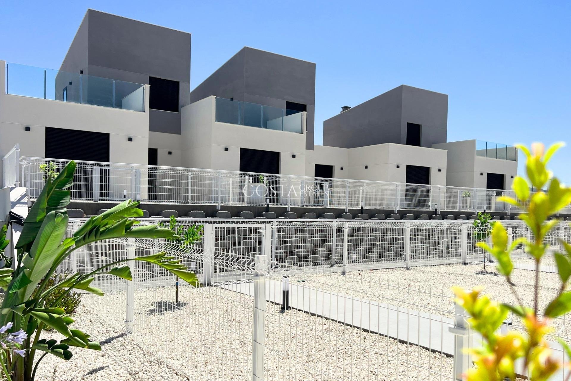Neue Gebäude - House -
Banos y Mendigo - Altaona Golf