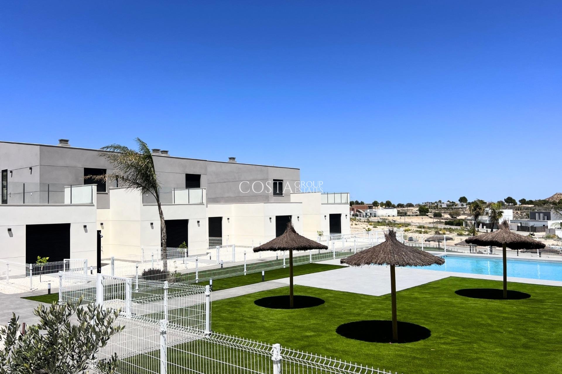 Neue Gebäude - House -
Banos y Mendigo - Altaona Golf