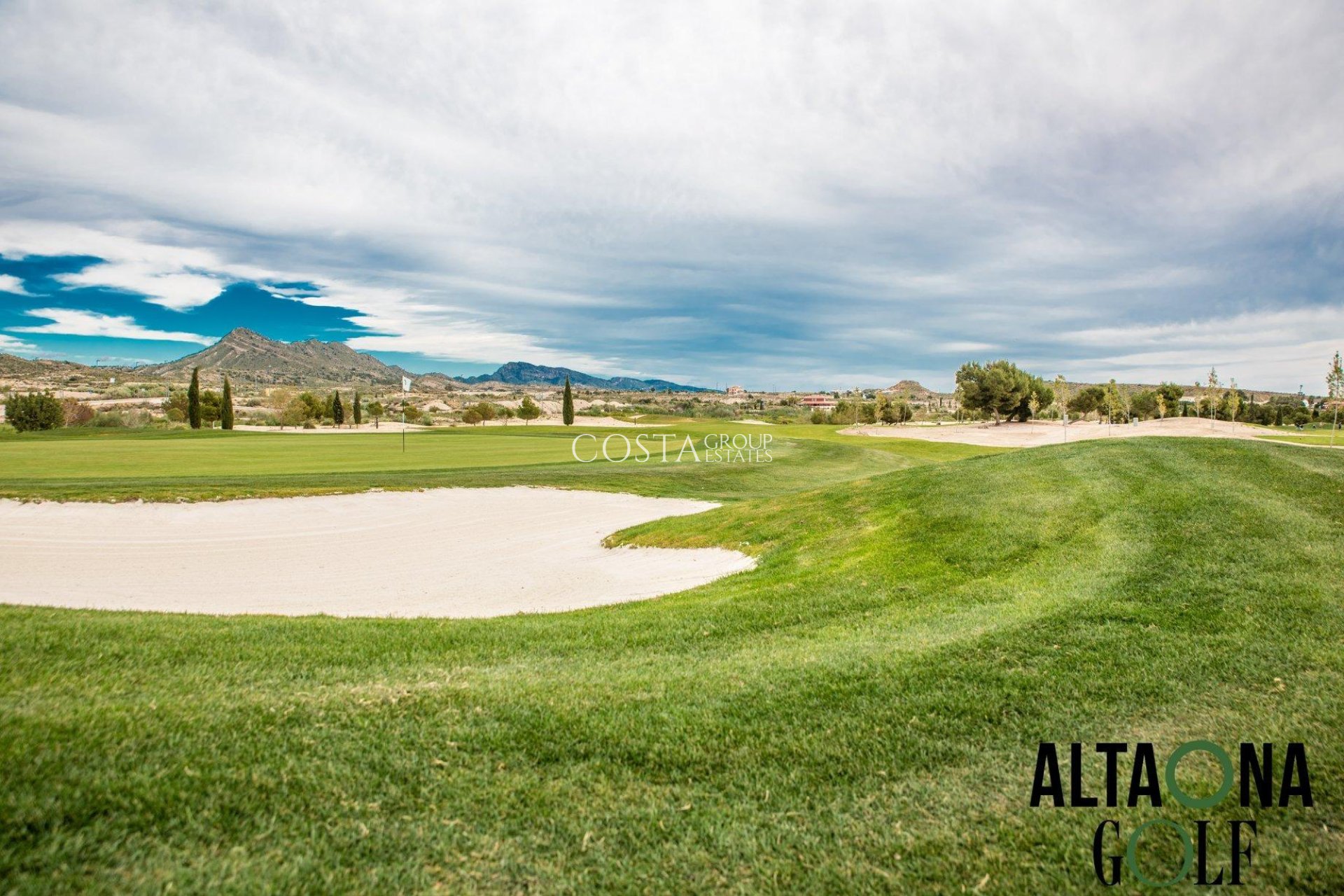 Neue Gebäude - House -
Banos y Mendigo - Altaona Golf