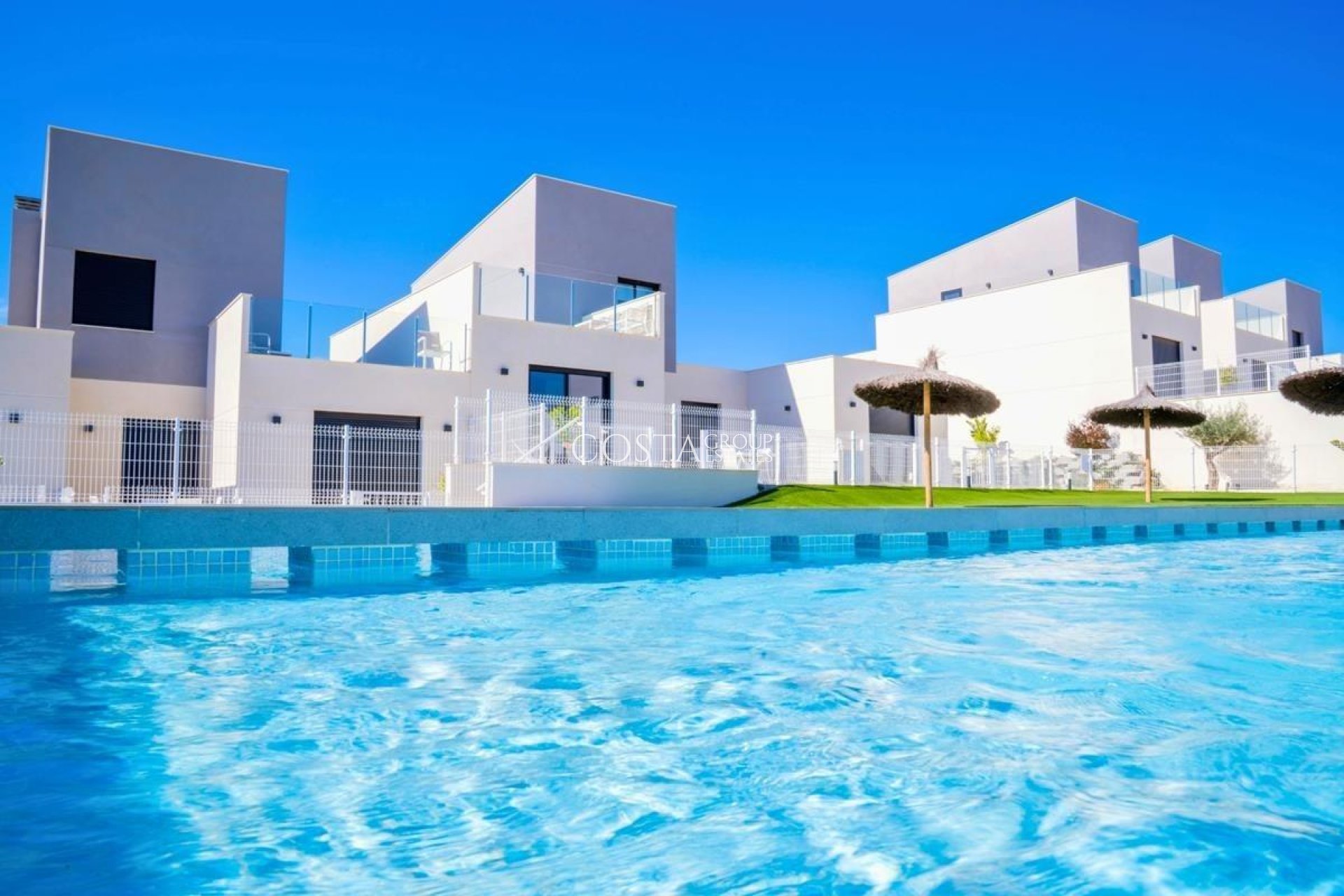 Neue Gebäude - House -
Banos y Mendigo - Altaona Golf