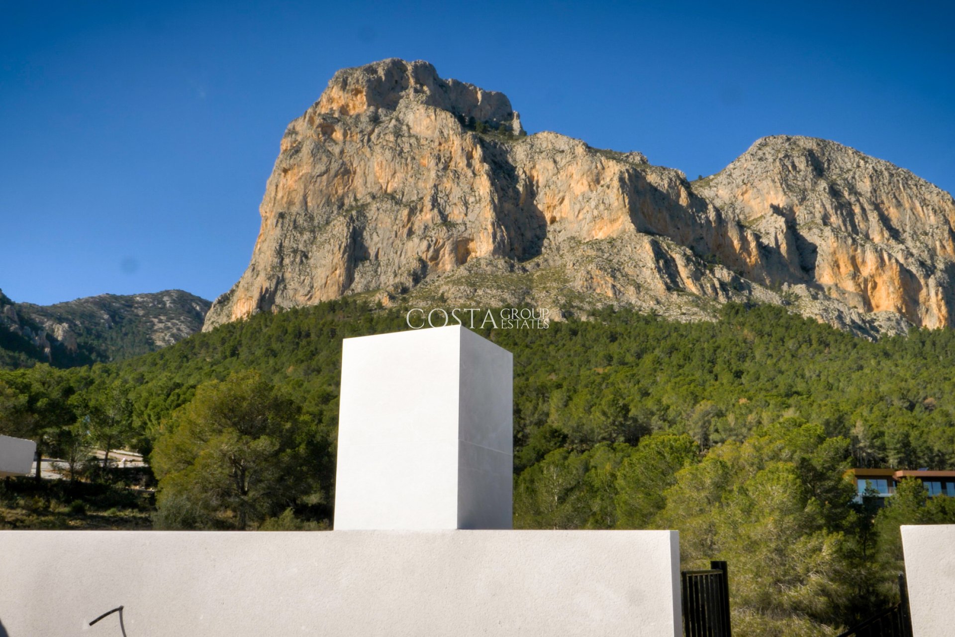 Neue Gebäude - semi-detached -
Polop