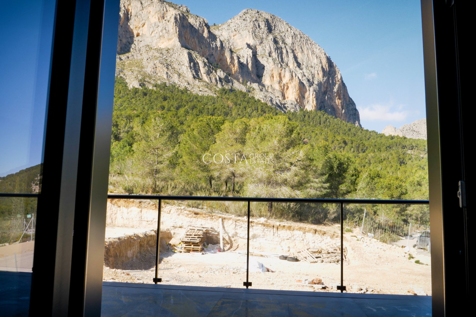 Neue Gebäude - semi-detached -
Polop