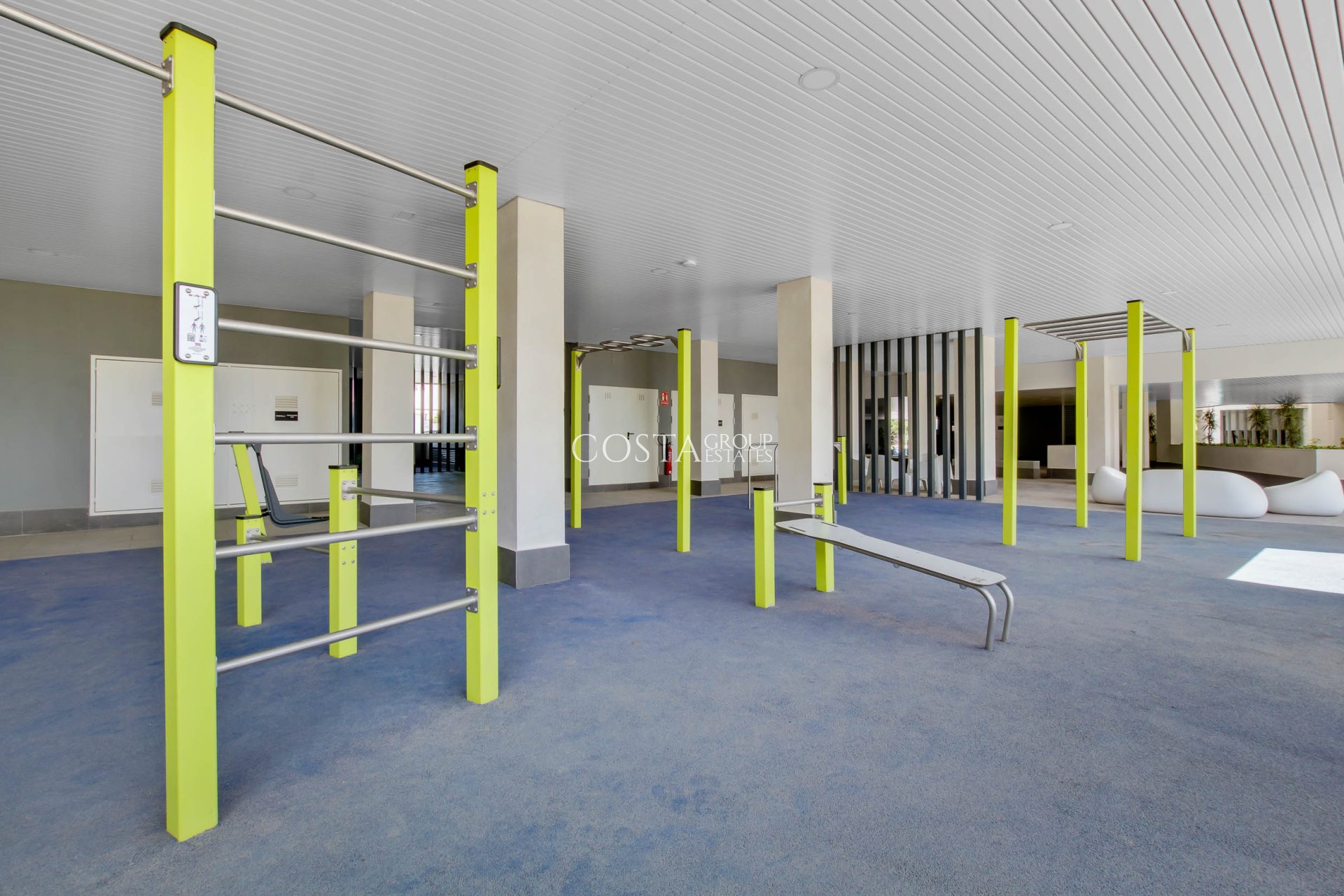 Neue Gebäude - studio -
Las Lagunas de Mijas