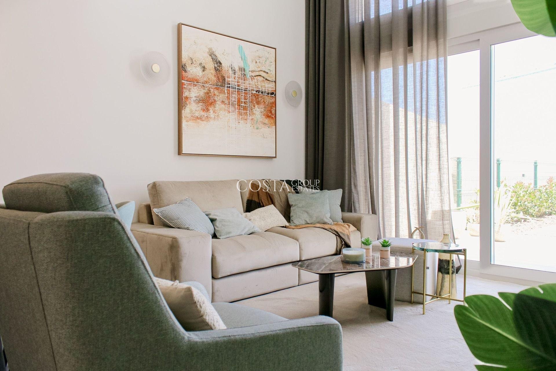 Neue Gebäude - Villa -
Algorfa - La Finca Golf