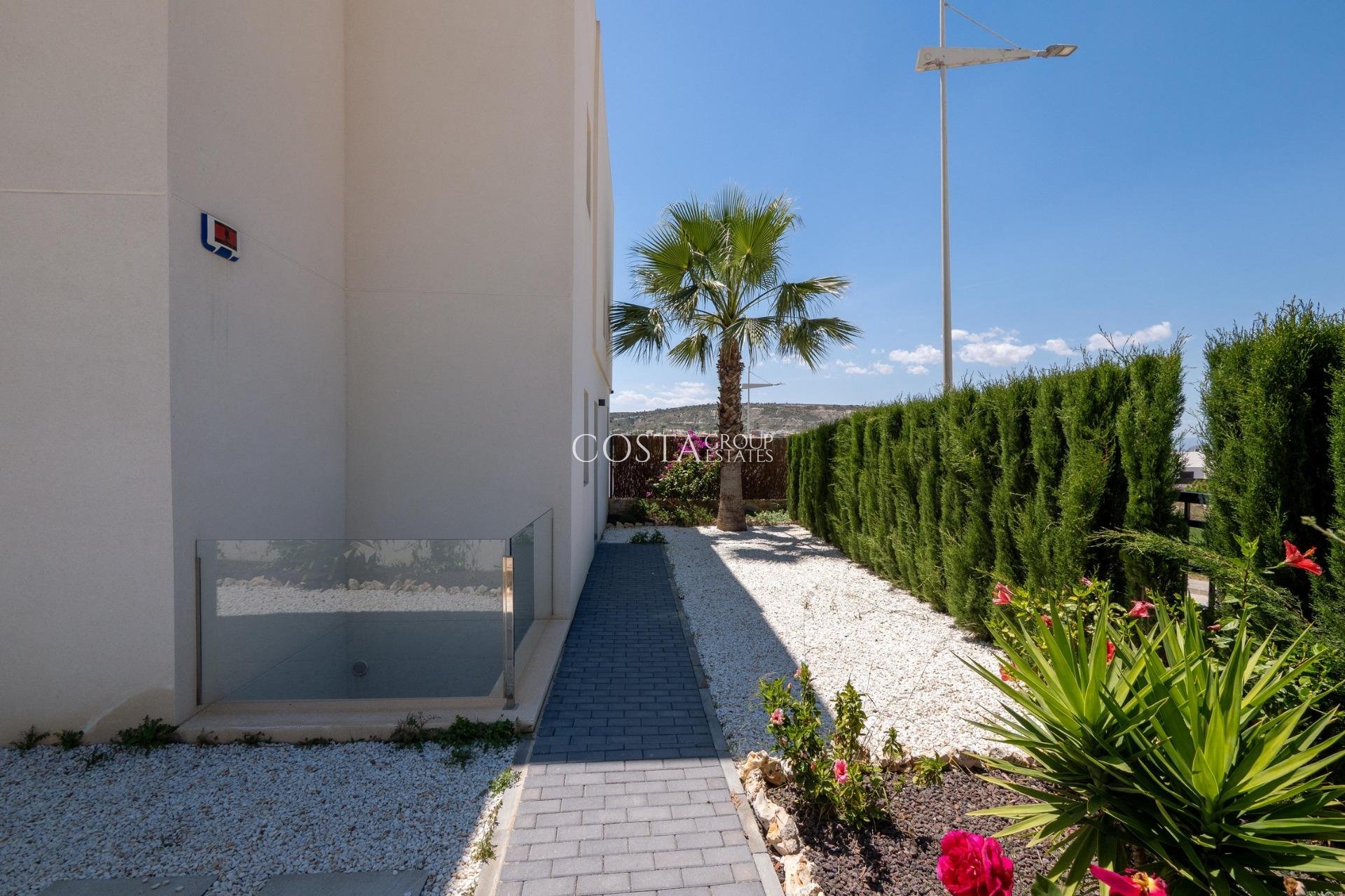 Neue Gebäude - Villa -
Algorfa - La Finca Golf
