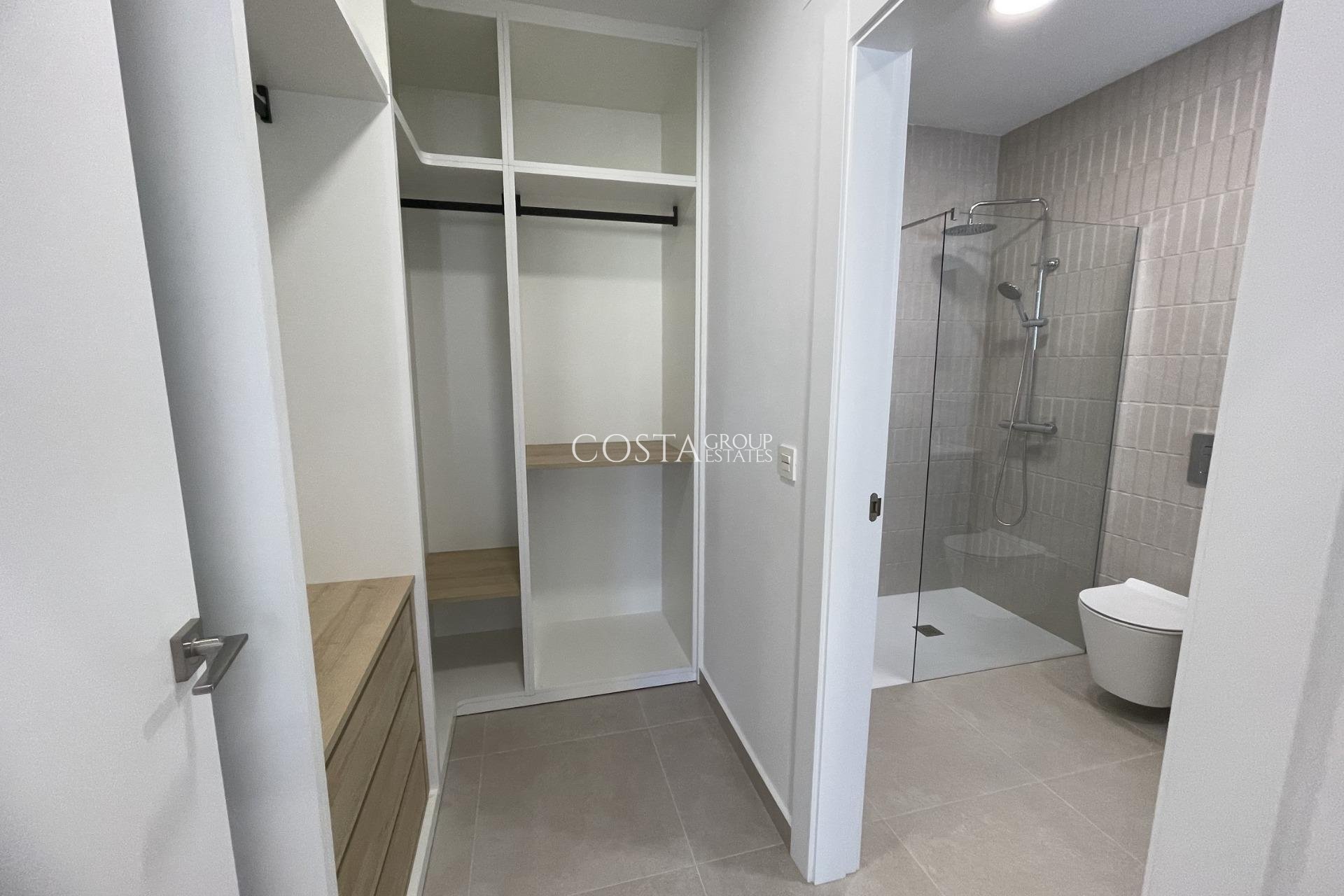 Neue Gebäude - Villa -
Almoradí - Heredades