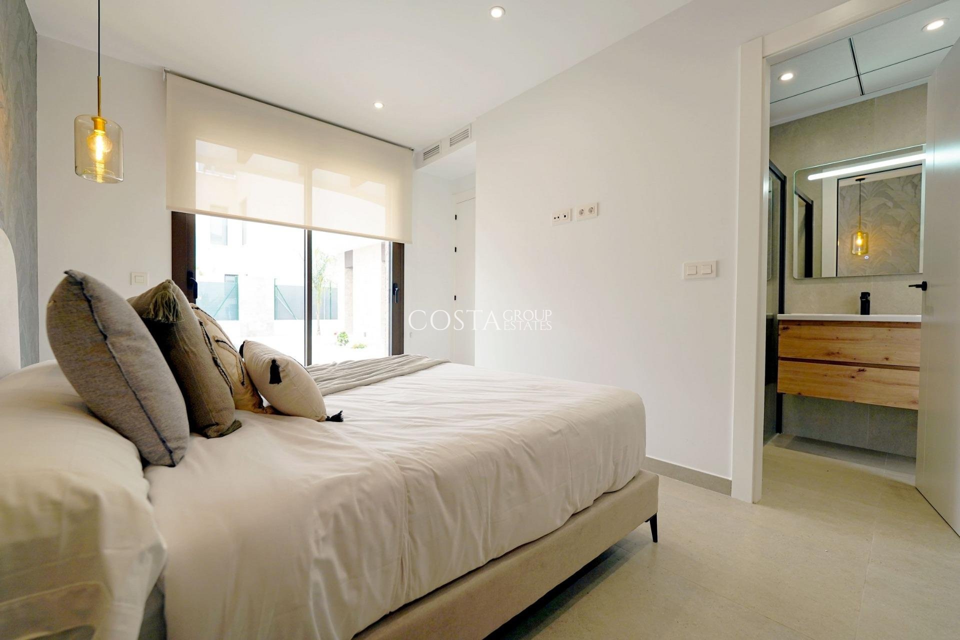 Neue Gebäude - Villa -
Almoradí - Las Heredades