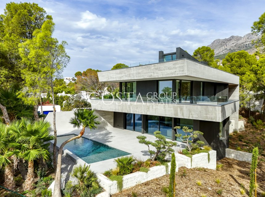 Neue Gebäude - Villa -
Altea