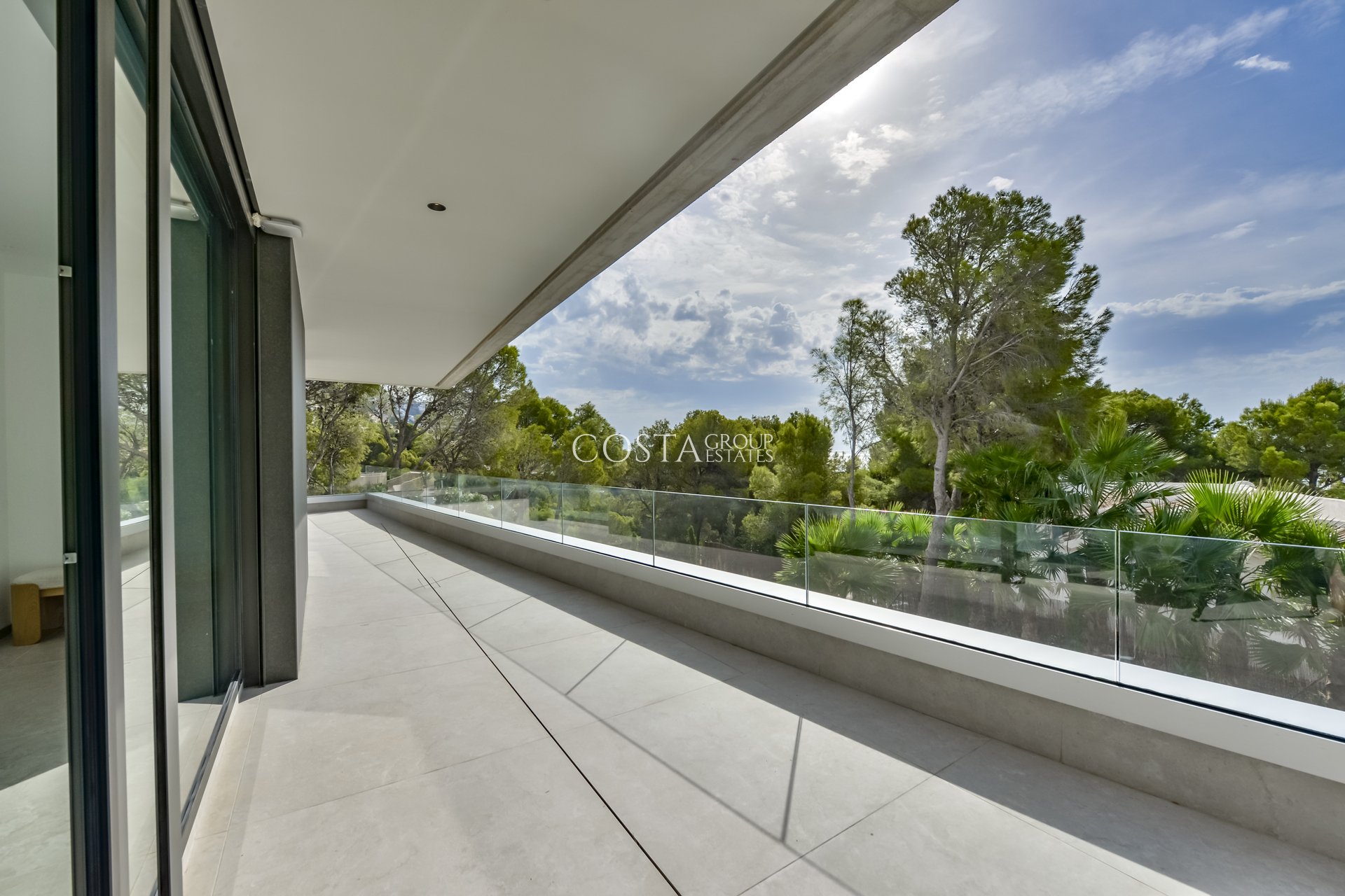 Neue Gebäude - Villa -
Altea