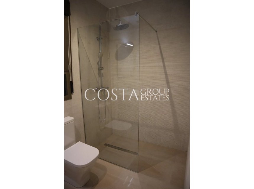 Neue Gebäude - Villa -
Aspe