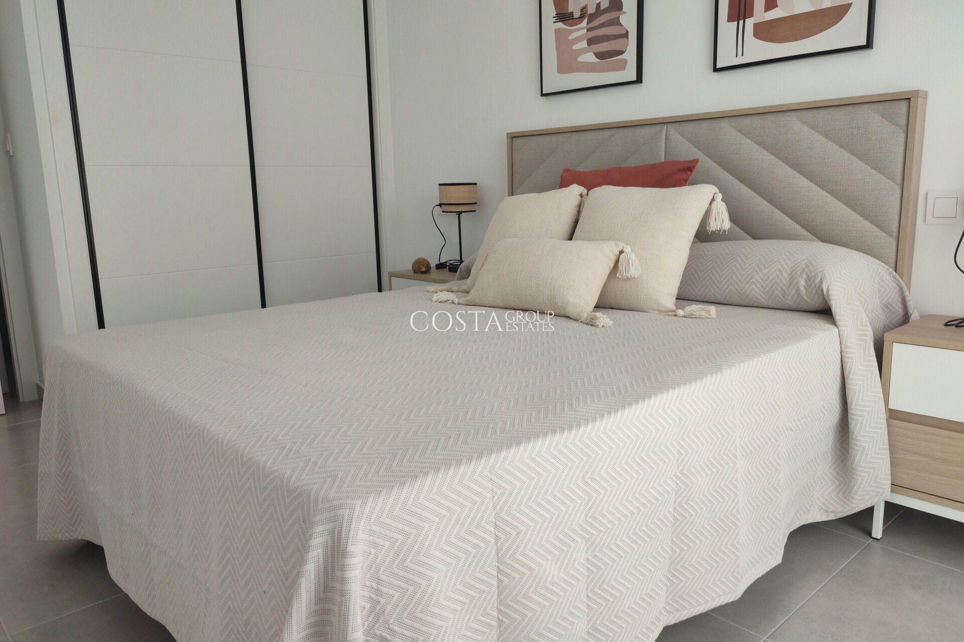 Neue Gebäude - Villa -
Balsicas