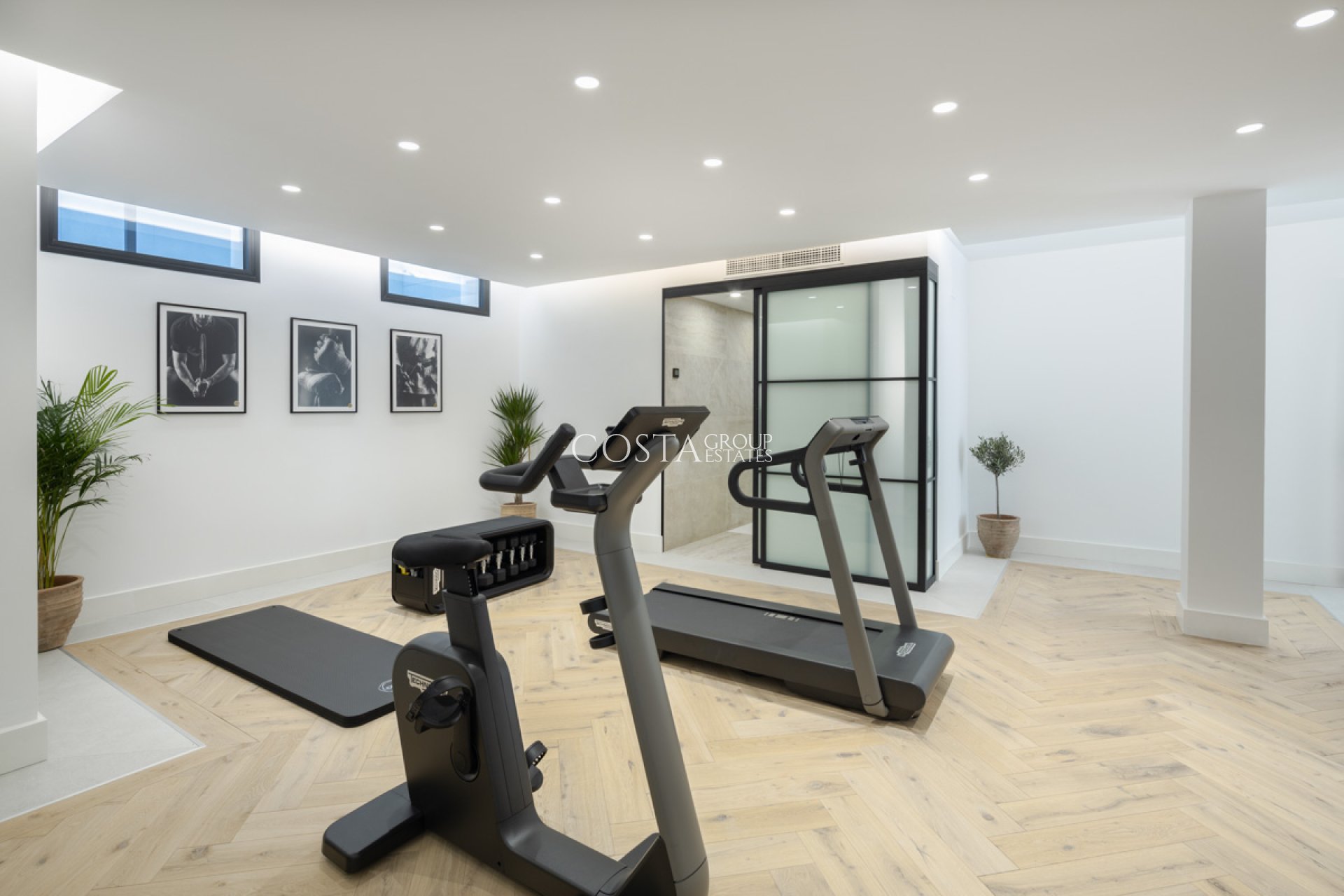 Neue Gebäude - Villa -
Benahavís