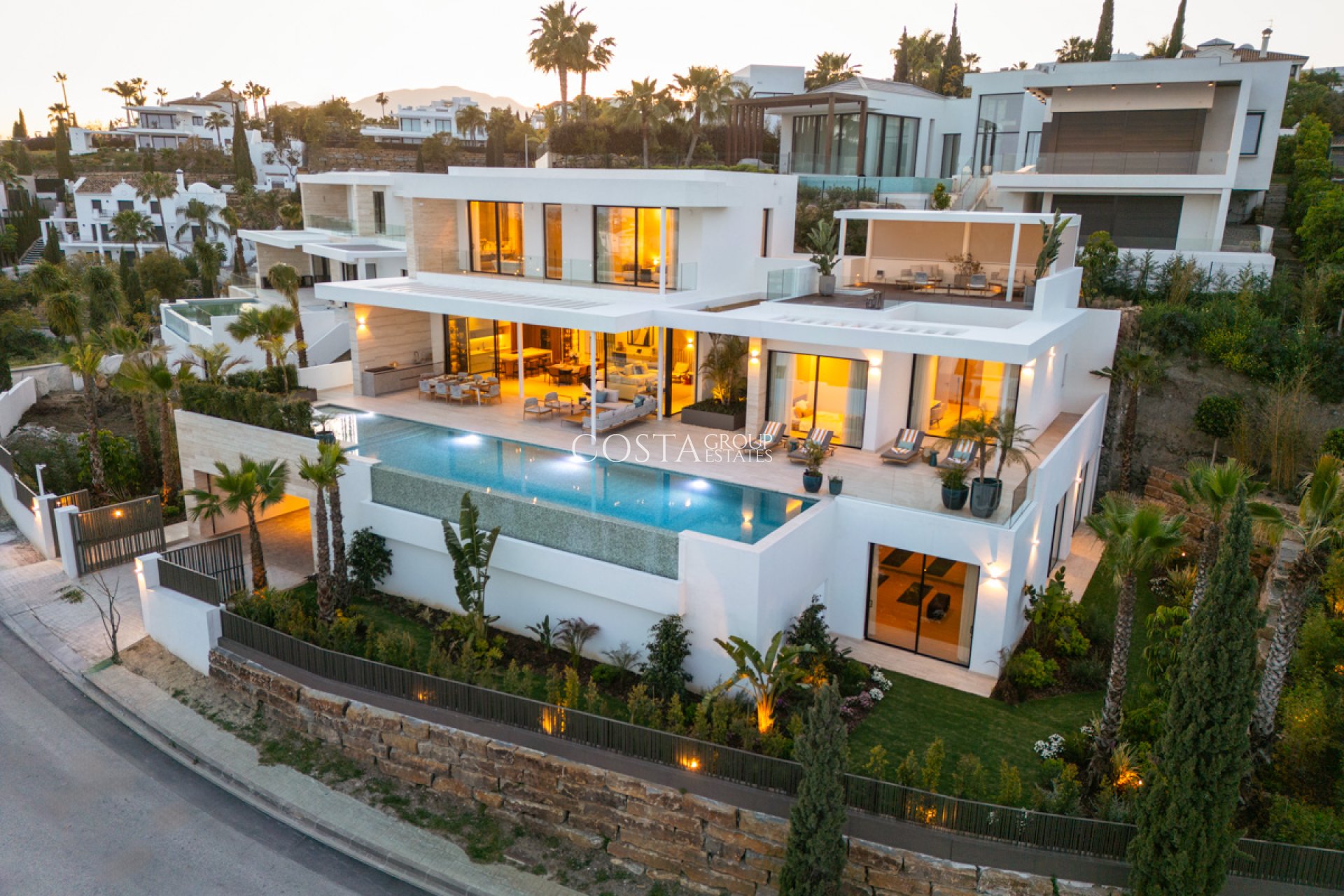 Neue Gebäude - Villa -
Benahavís