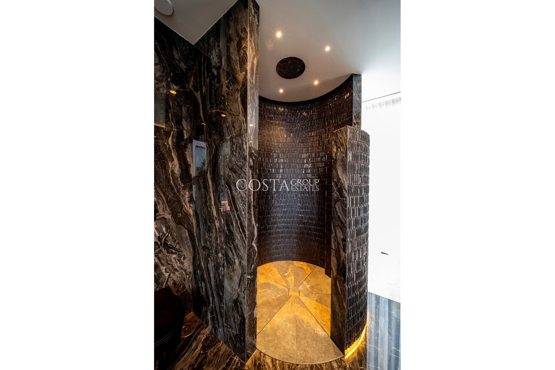 Neue Gebäude - Villa -
Benahavís