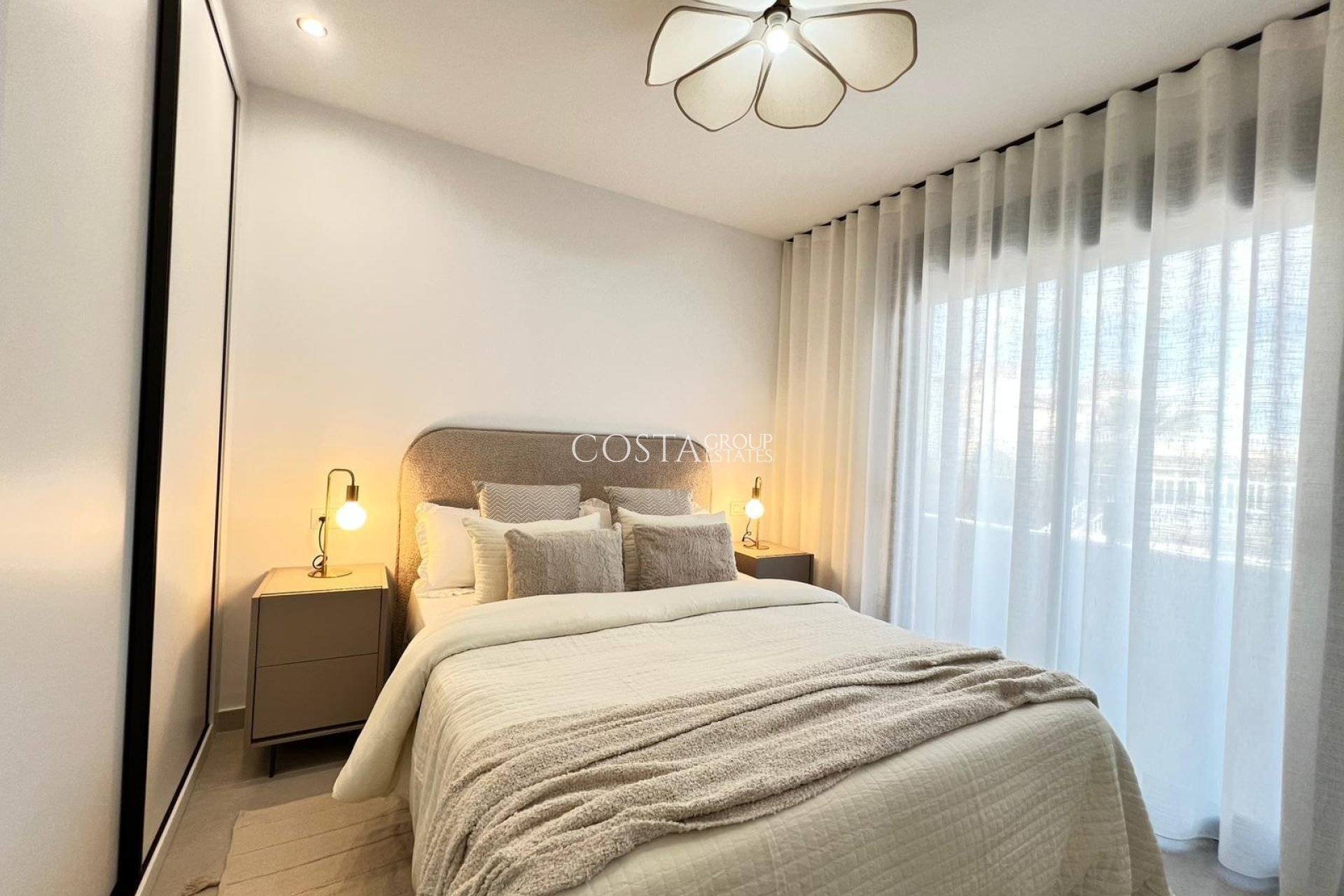 Neue Gebäude - Villa -
Benferri - Benfis Park