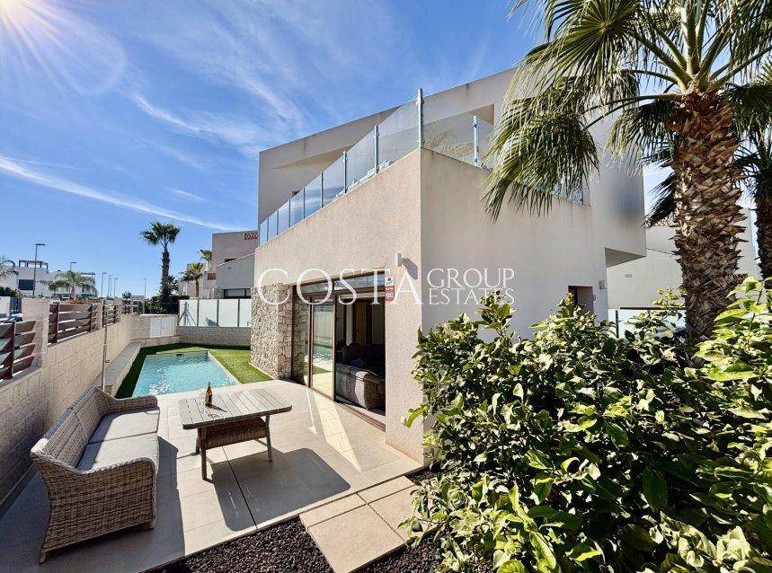 Neue Gebäude - Villa -
Benijofar