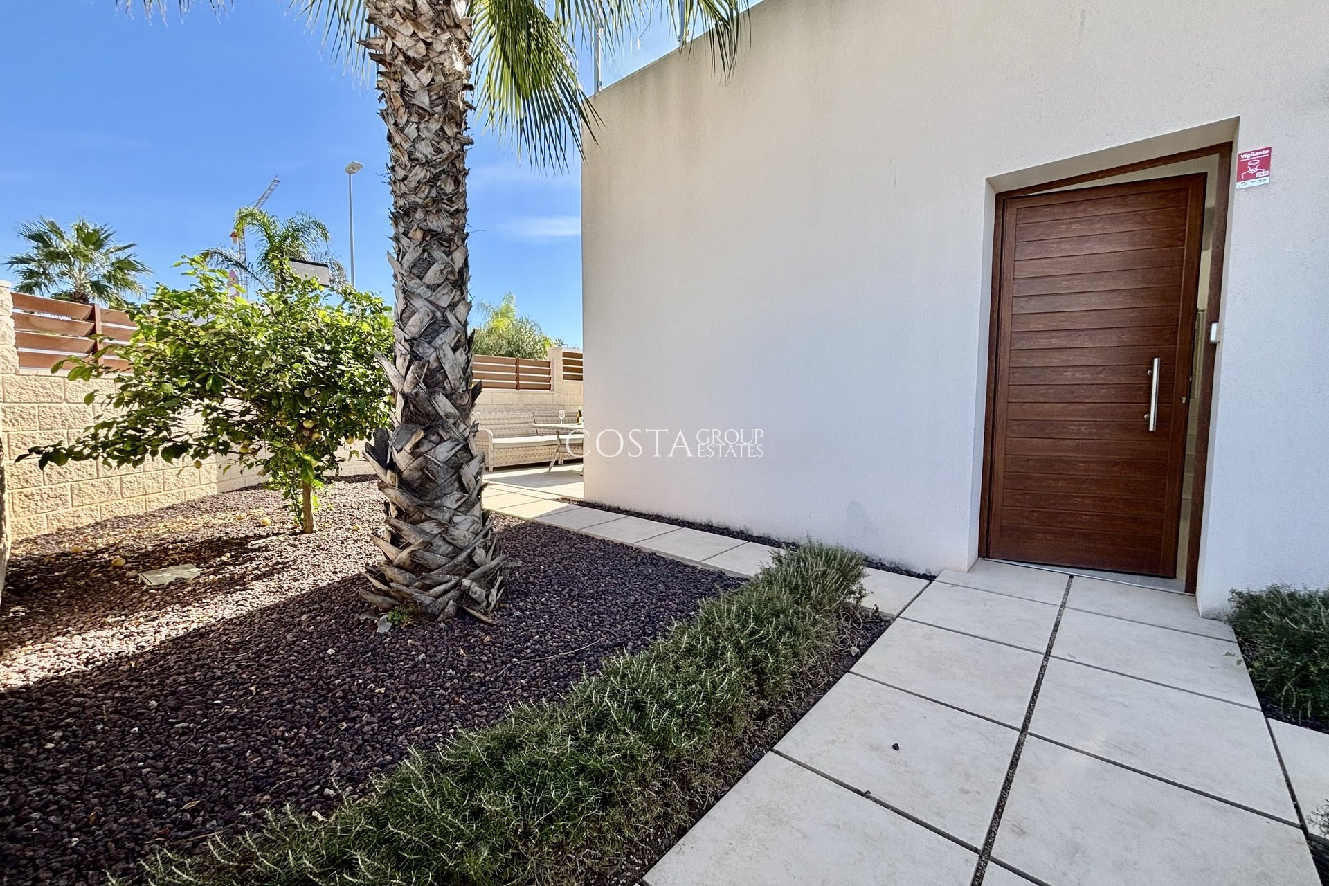 Neue Gebäude - Villa -
Benijofar