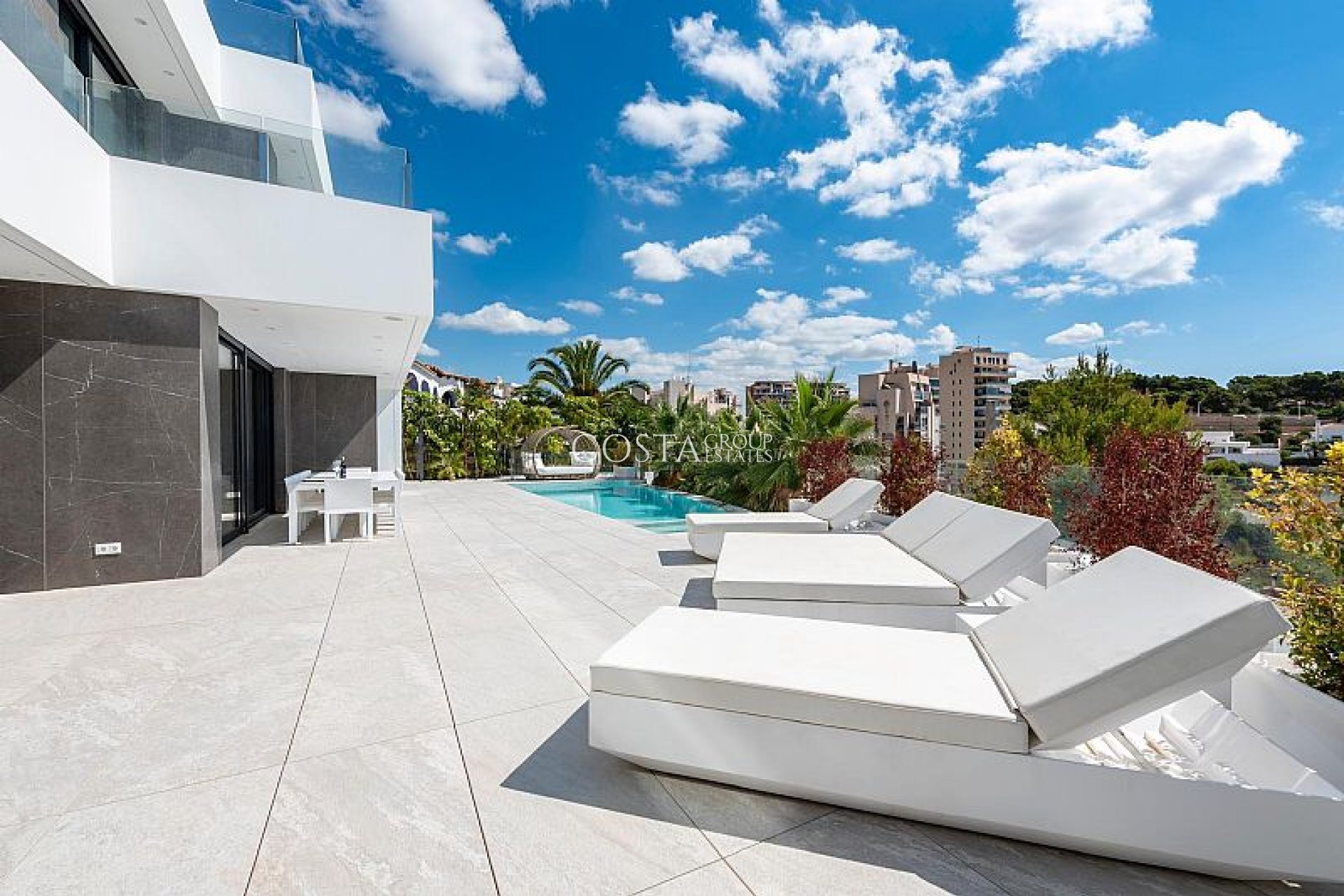 Neue Gebäude - Villa -
Calpe