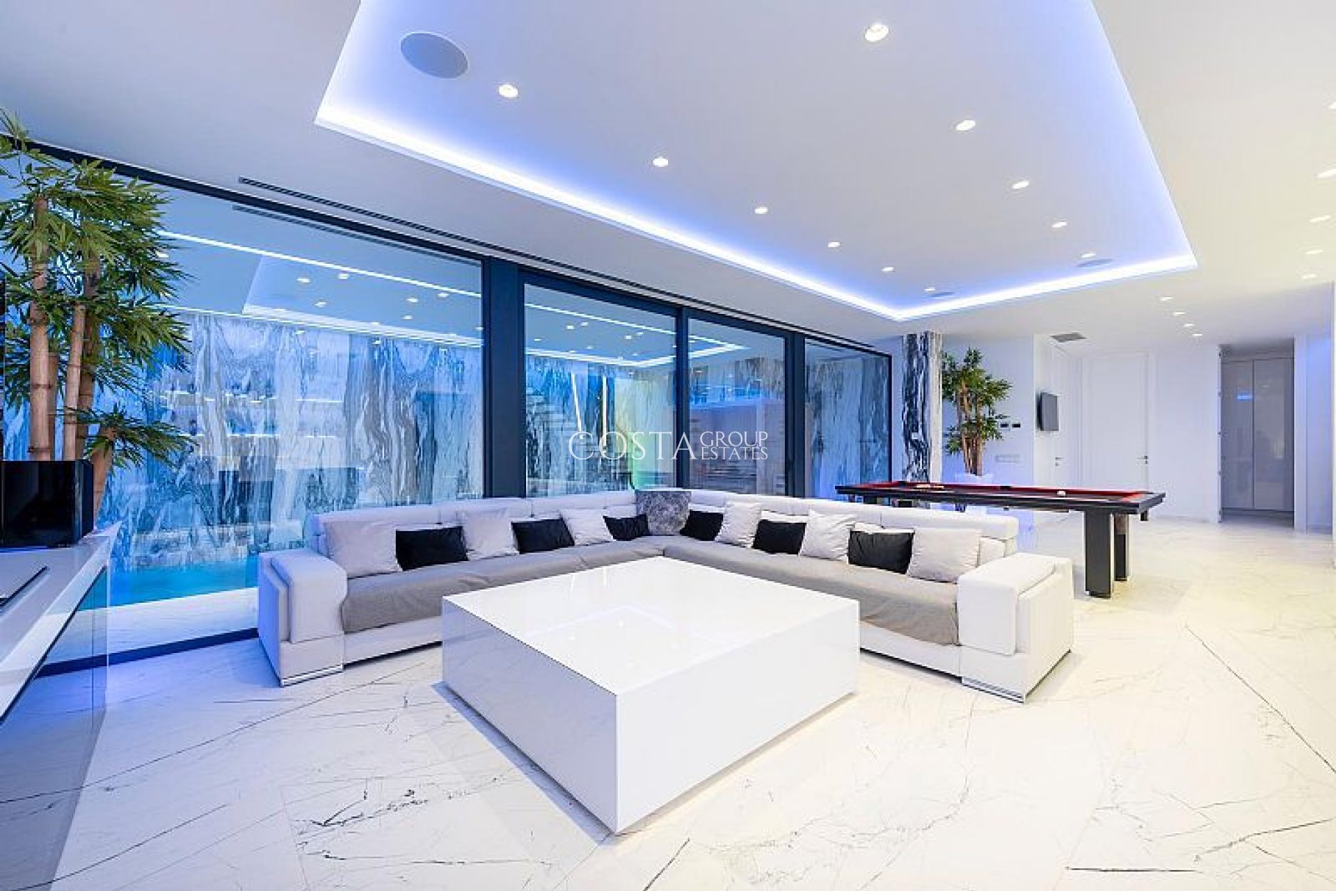 Neue Gebäude - Villa -
Calpe