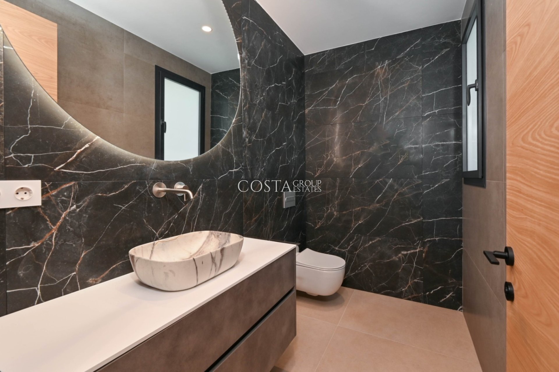 Neue Gebäude - Villa -
Calpe