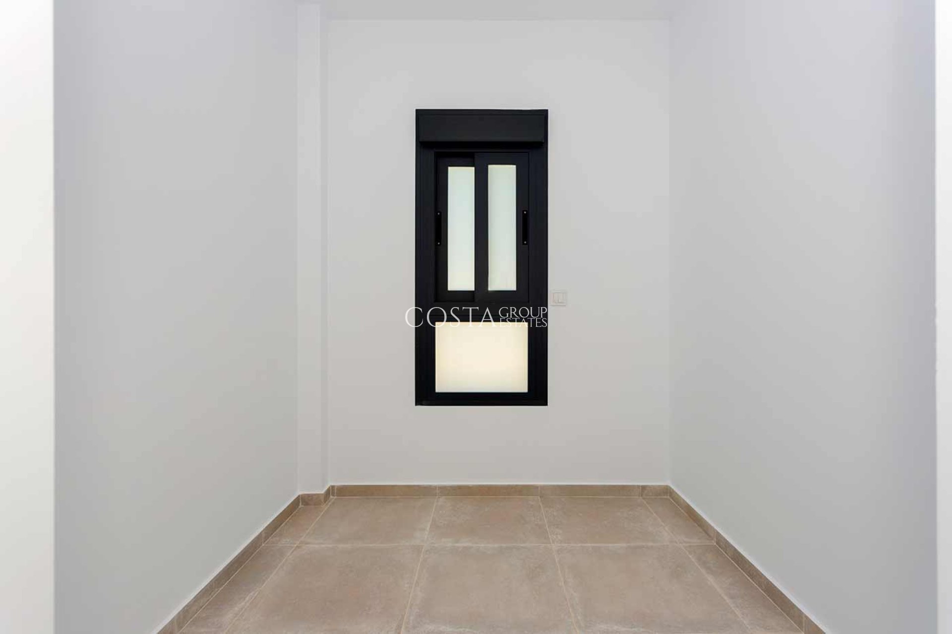 Neue Gebäude - Villa -
Daya Nueva