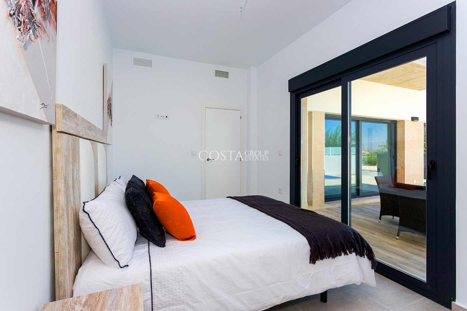 Neue Gebäude - Villa -
Daya Nueva