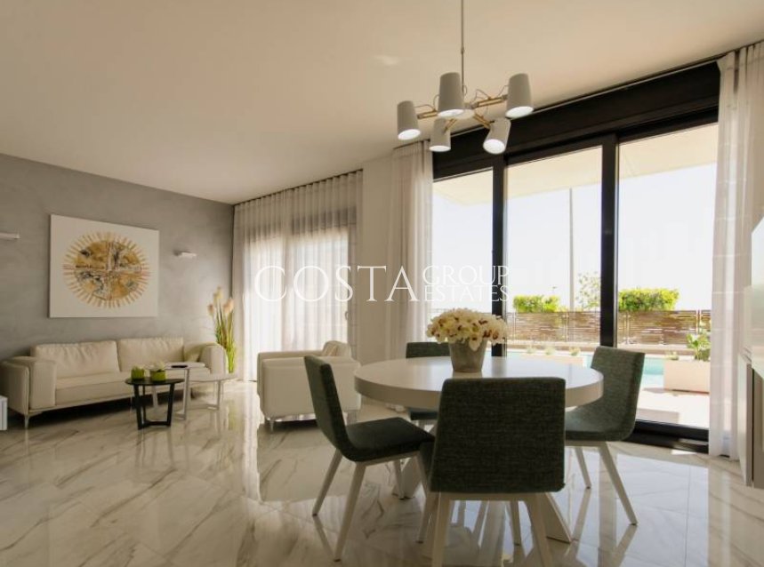 Neue Gebäude - Villa -
Dehesa de Campoamor