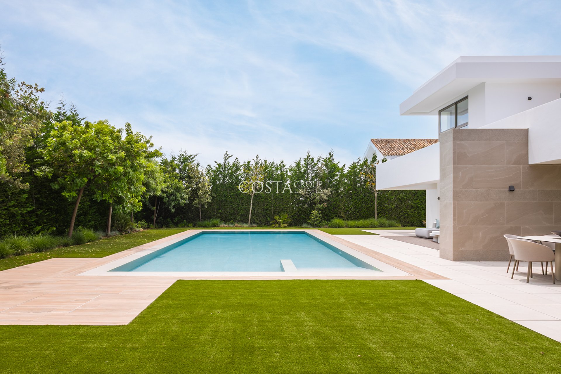 Neue Gebäude - Villa -
El Paraíso