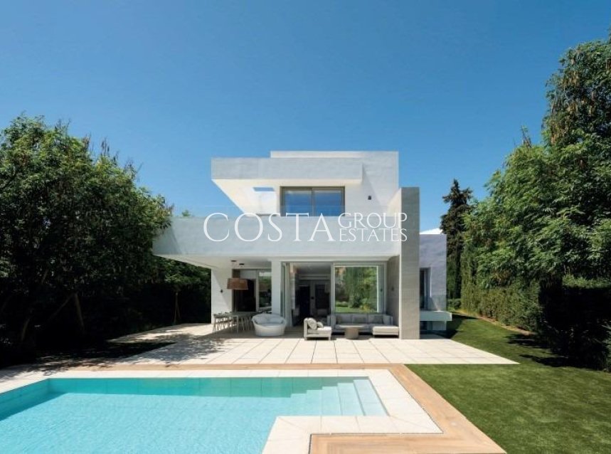 Neue Gebäude - Villa -
Estepona - Paraiso Alto