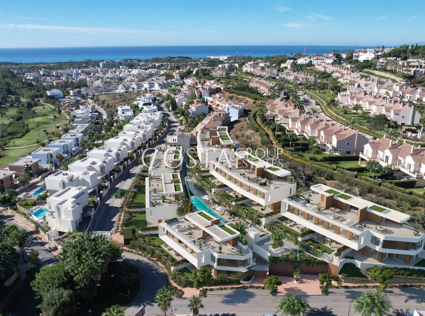 Neue Gebäude - Villa -
Estepona