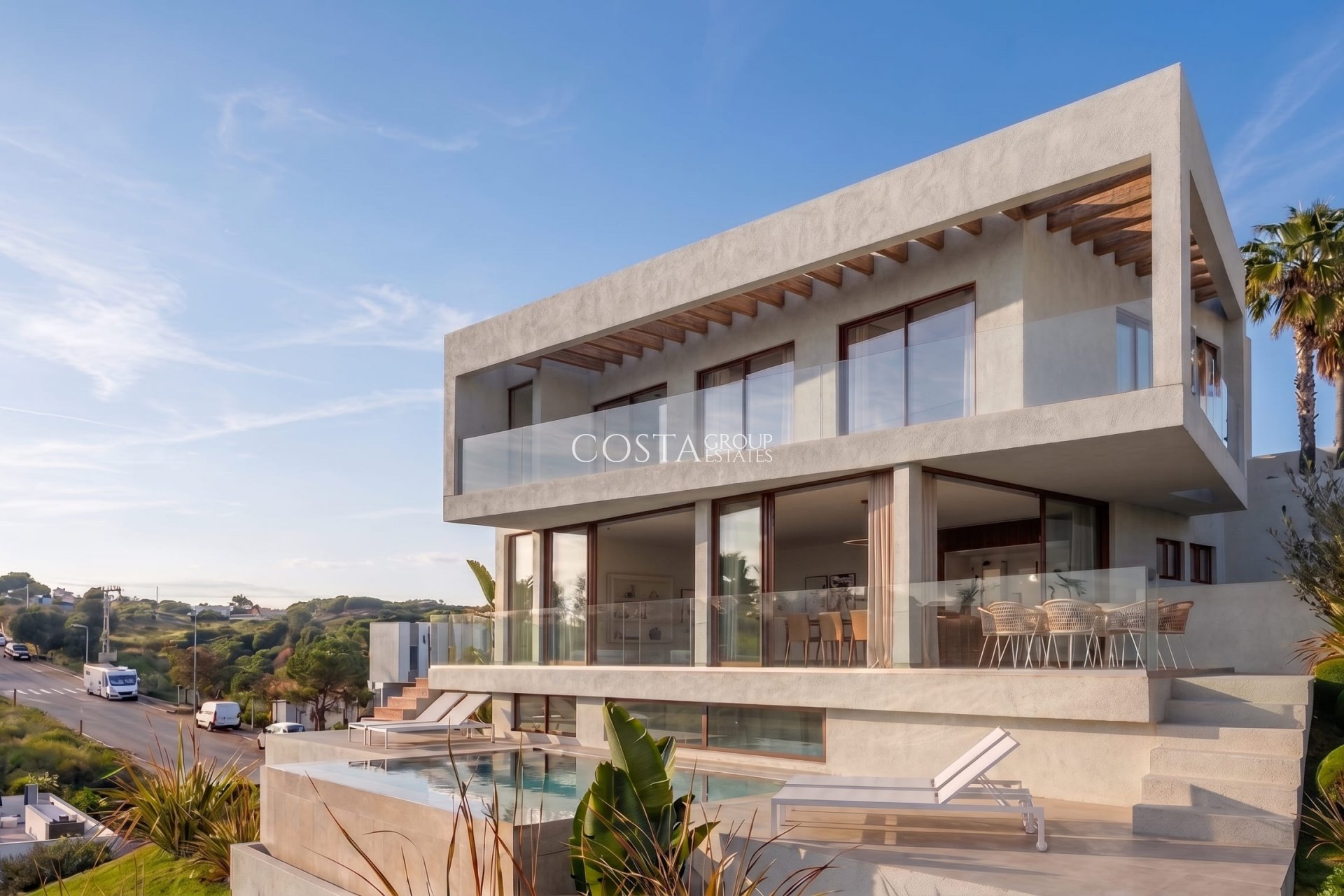 Neue Gebäude - Villa -
Estepona