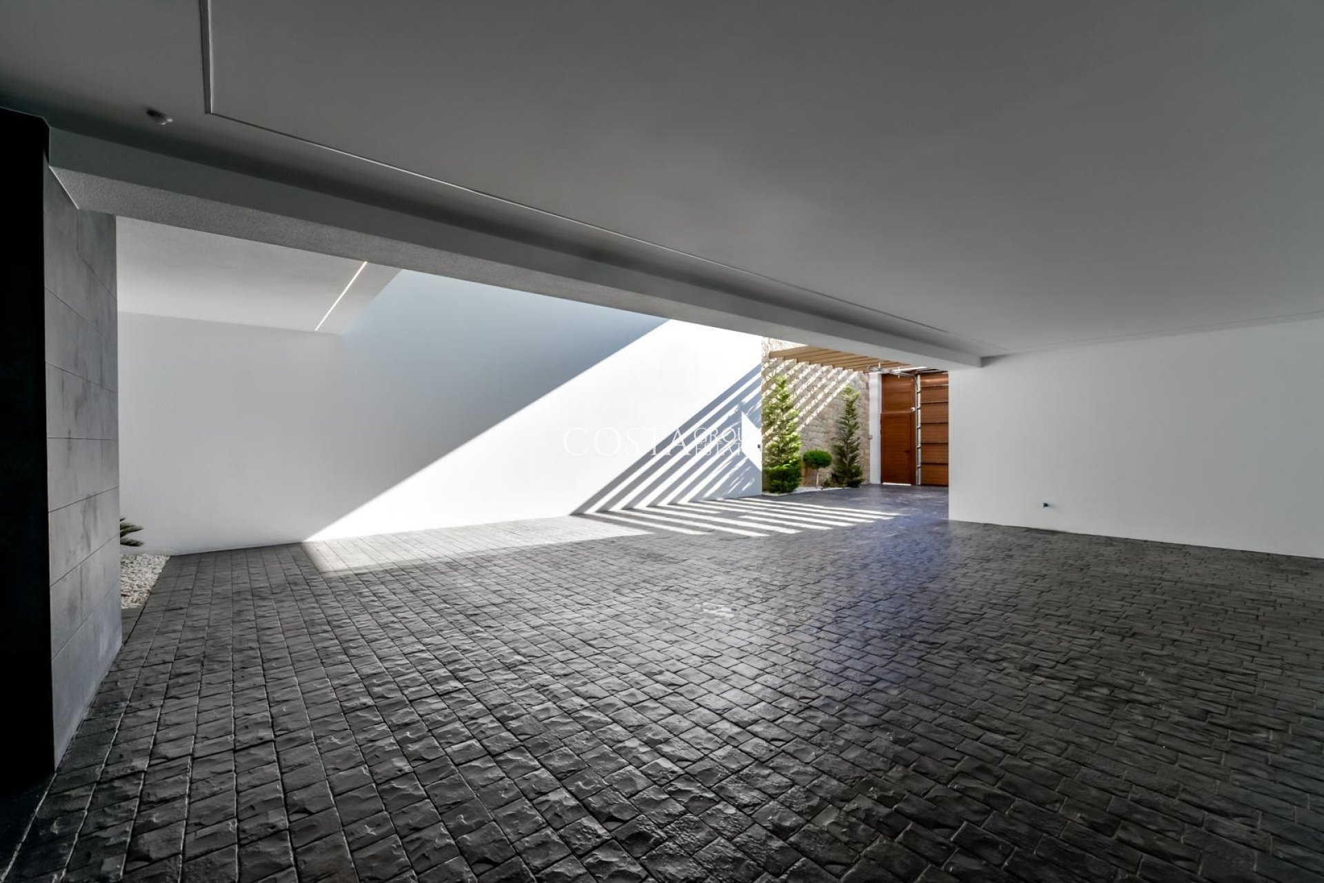 Neue Gebäude - Villa -
Finestrat