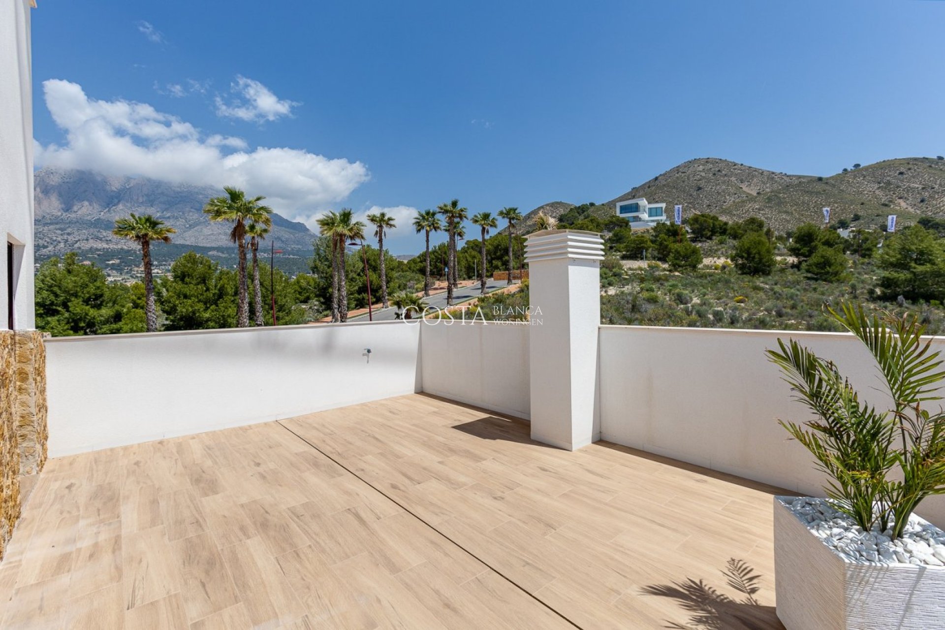 Neue Gebäude - Villa -
Finestrat
