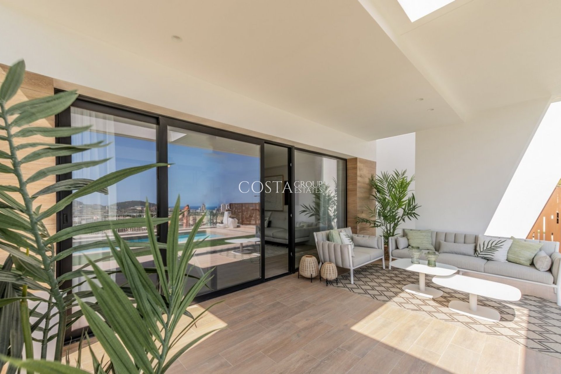 Neue Gebäude - Villa -
Finestrat