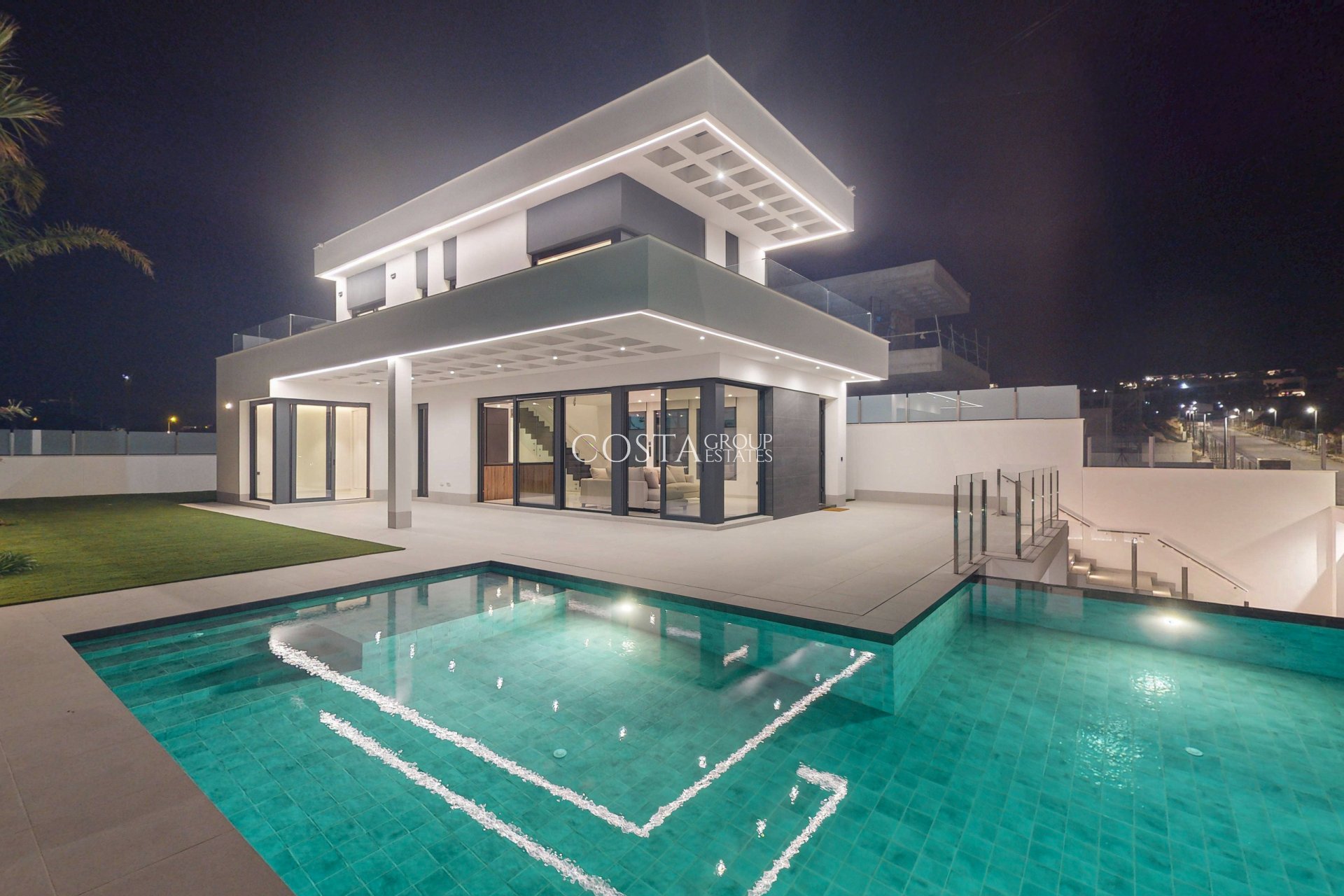 Neue Gebäude - Villa -
Finestrat
