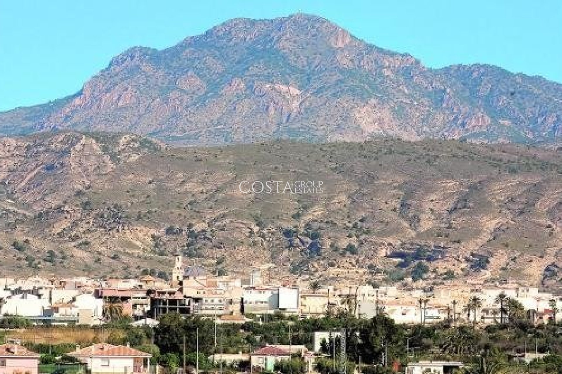 Neue Gebäude - Villa -
Fortuna - Urb. Kalendas