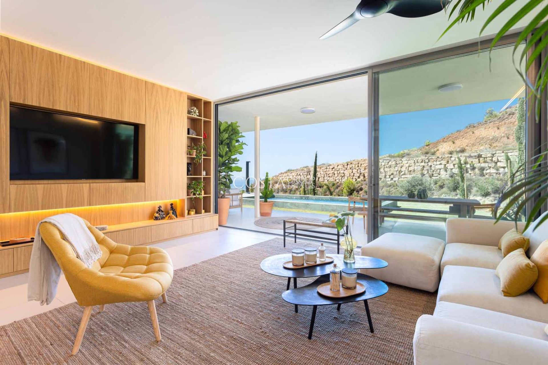 Neue Gebäude - Villa -
La Capellania