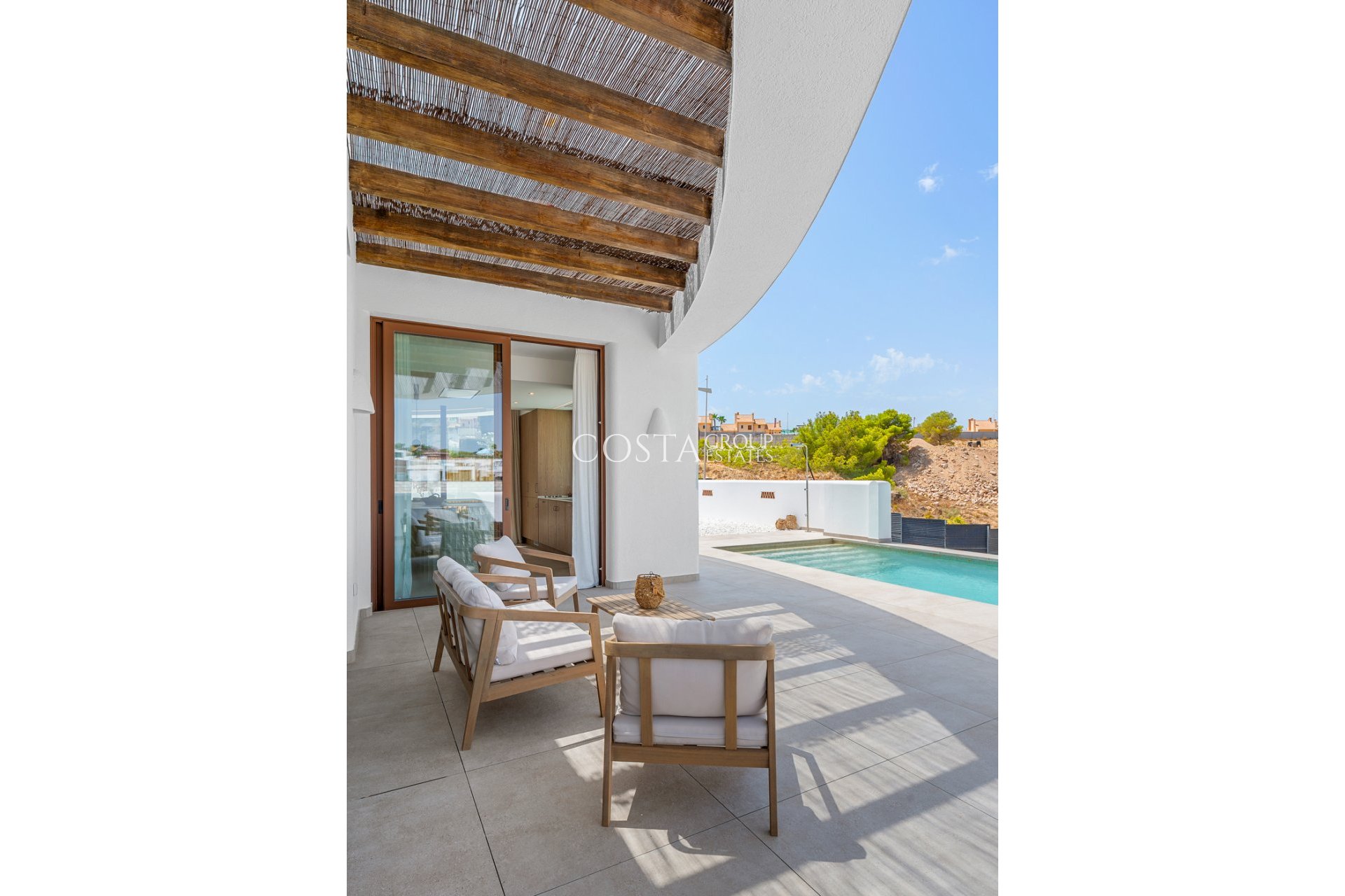 Neue Gebäude - Villa -
La Finca Golf
