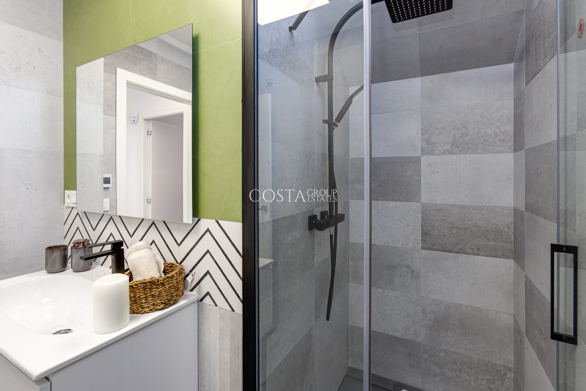 Neue Gebäude - Villa -
La Mata