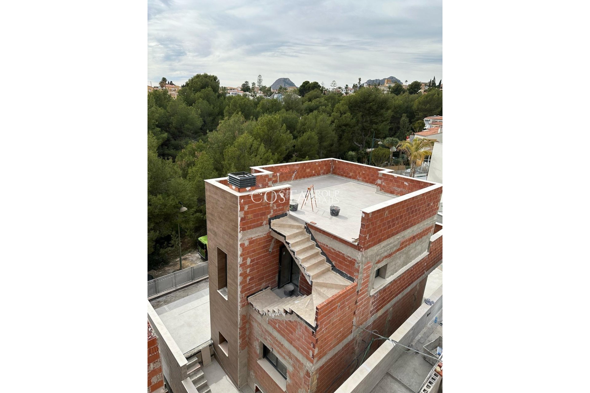 Neue Gebäude - Villa -
La Nucía - Urb. Don Mar