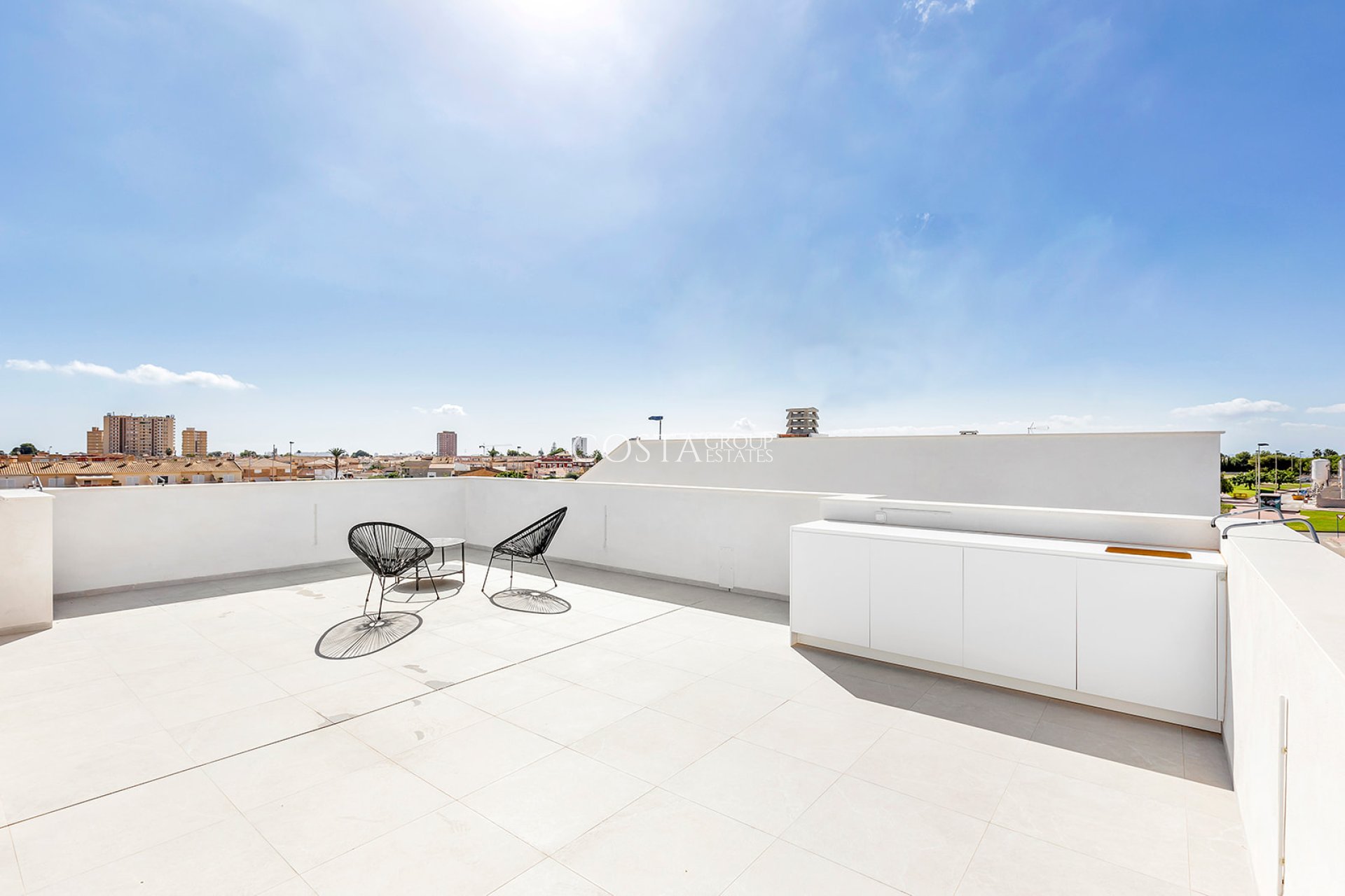 Neue Gebäude - Villa -
Los Alcazares - Los Alcázares