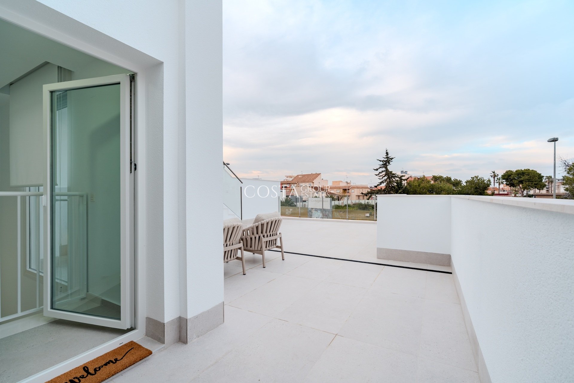 Neue Gebäude - Villa -
Los Alcazares - Los Alcázares