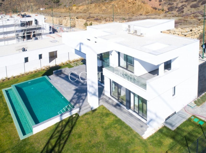 Neue Gebäude - Villa -
Málaga - Limonar