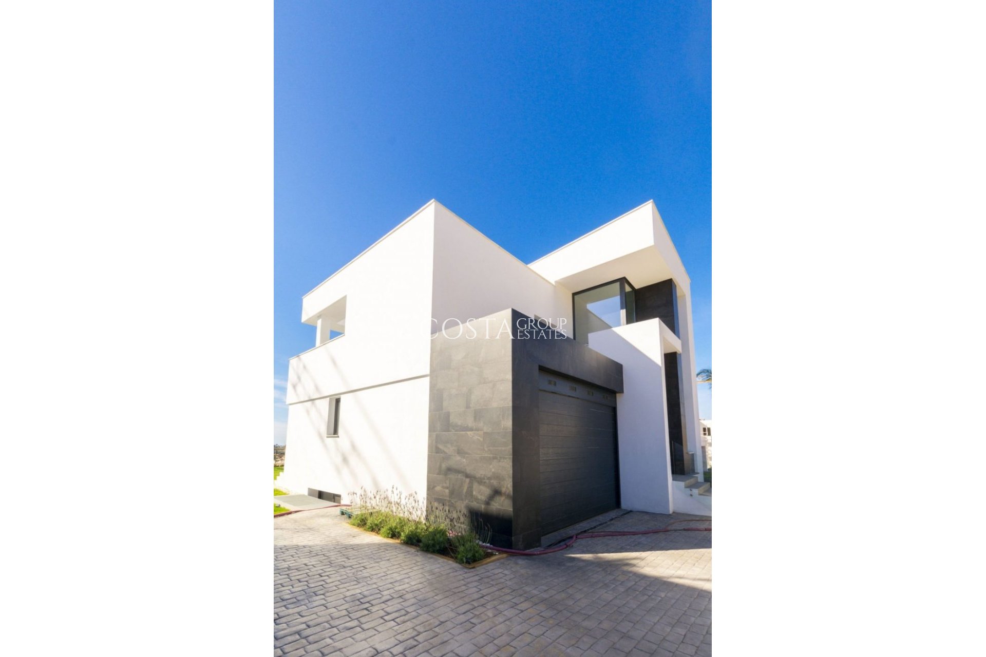 Neue Gebäude - Villa -
Málaga - Limonar
