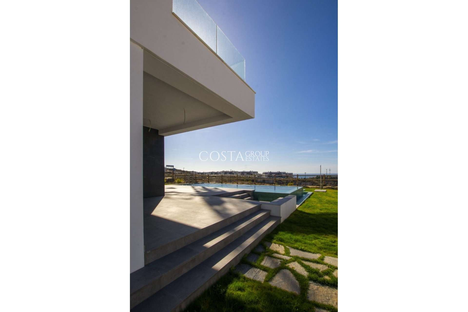 Neue Gebäude - Villa -
Málaga - Limonar