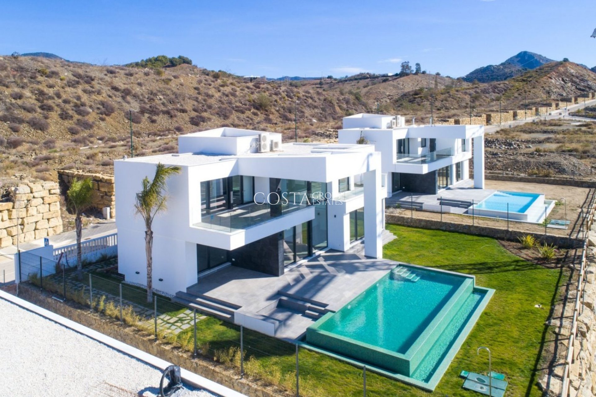 Neue Gebäude - Villa -
Málaga - Limonar